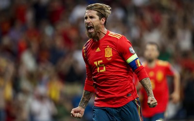 凤凰体育热评-B席这荣誉加身